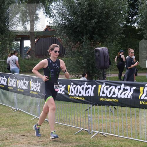 31.08.2025 - Elbe Triathlon Hamburg Luisa Fischer http://msf.ph/oto/8673619 31.08.2025 11:05:53 Laufen  meine-sportfotos.de