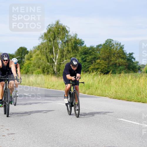 31.08.2025 - Elbe Triathlon Hamburg Michael Burmester http://msf.ph/oto/8673643 31.08.2025 10:12:36 Radfahren 499, 530, 536, 648, 673, 708, 720, 748, 815, 848 meine-sportfotos.de
