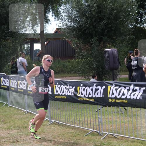 31.08.2025 - Elbe Triathlon Hamburg Luisa Fischer http://msf.ph/oto/8673656 31.08.2025 11:06:16 Laufen 99, 291 meine-sportfotos.de
