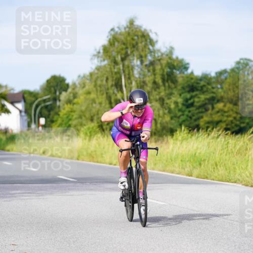 31.08.2025 - Elbe Triathlon Hamburg Michael Burmester http://msf.ph/oto/8673698 31.08.2025 10:12:42 Radfahren 530, 669, 673, 700, 720, 813, 815 meine-sportfotos.de