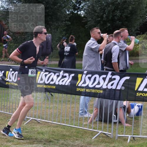 31.08.2025 - Elbe Triathlon Hamburg Luisa Fischer http://msf.ph/oto/8673717 31.08.2025 11:06:33 Laufen 65 meine-sportfotos.de
