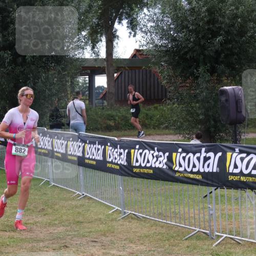 31.08.2025 - Elbe Triathlon Hamburg Luisa Fischer http://msf.ph/oto/8673731 31.08.2025 11:07:08 Laufen 882 meine-sportfotos.de