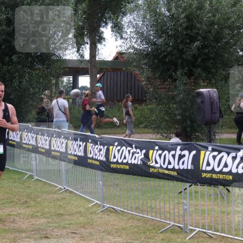 31.08.2025 - Elbe Triathlon Hamburg Luisa Fischer http://msf.ph/oto/8673763 31.08.2025 11:07:16 Laufen 477 meine-sportfotos.de