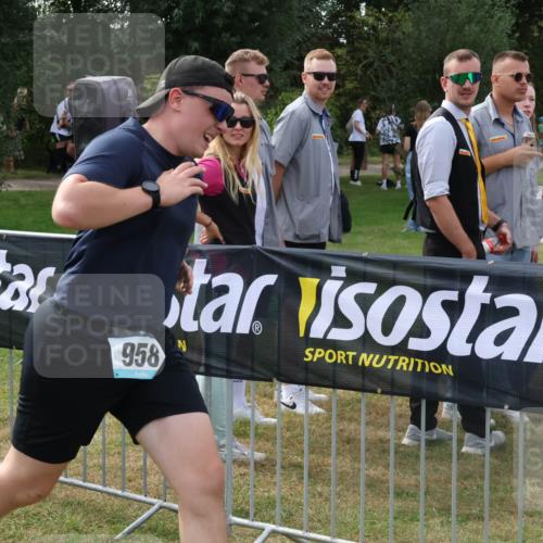 31.08.2025 - Elbe Triathlon Hamburg Luisa Fischer http://msf.ph/oto/8673786 31.08.2025 11:28:59 Laufen 958 meine-sportfotos.de