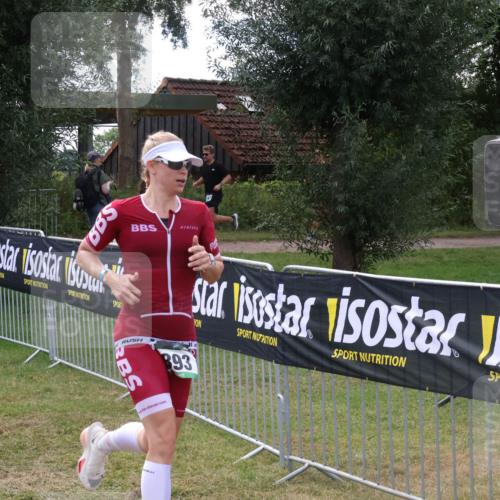 31.08.2025 - Elbe Triathlon Hamburg Luisa Fischer http://msf.ph/oto/8673790 31.08.2025 11:29:16 Laufen 99, 893 meine-sportfotos.de
