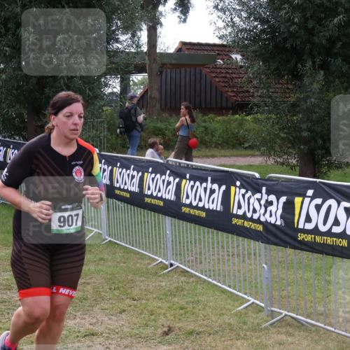 31.08.2025 - Elbe Triathlon Hamburg Luisa Fischer http://msf.ph/oto/8673818 31.08.2025 11:29:25 Laufen 907 meine-sportfotos.de