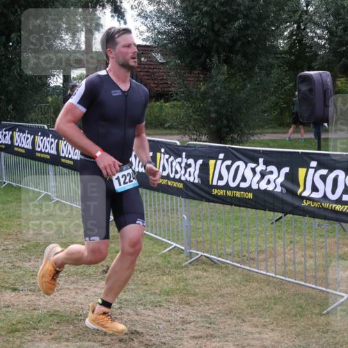 31.08.2025 - Elbe Triathlon Hamburg Luisa Fischer http://msf.ph/oto/8673842 31.08.2025 11:29:36 Laufen 1224 meine-sportfotos.de