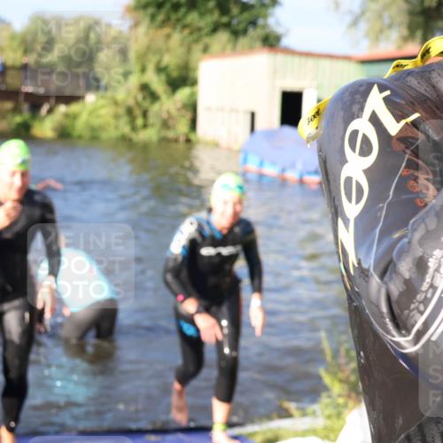 31.08.2025 - Elbe Triathlon Hamburg Luisa Fischer http://msf.ph/oto/8673858 31.08.2025 08:46:01 Schwimmen 246, 260, 261, 285, 324, 360 meine-sportfotos.de
