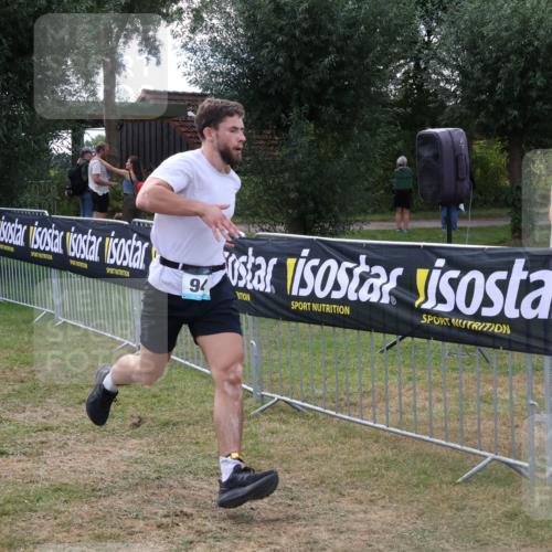 31.08.2025 - Elbe Triathlon Hamburg Luisa Fischer http://msf.ph/oto/8673880 31.08.2025 11:29:55 Laufen 94 meine-sportfotos.de