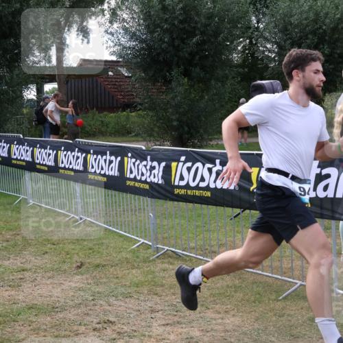 31.08.2025 - Elbe Triathlon Hamburg Luisa Fischer http://msf.ph/oto/8673883 31.08.2025 11:29:55 Laufen 94 meine-sportfotos.de