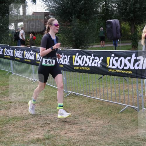 31.08.2025 - Elbe Triathlon Hamburg Luisa Fischer http://msf.ph/oto/8673891 31.08.2025 11:29:57 Laufen 840 meine-sportfotos.de
