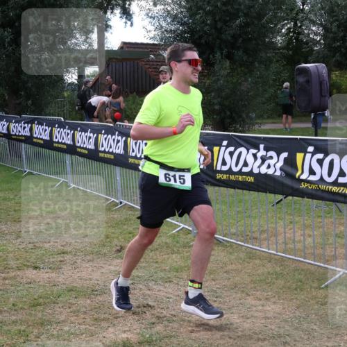 31.08.2025 - Elbe Triathlon Hamburg Luisa Fischer http://msf.ph/oto/8673913 31.08.2025 11:30:13 Laufen 1027, 615 meine-sportfotos.de