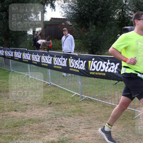 31.08.2025 - Elbe Triathlon Hamburg Luisa Fischer http://msf.ph/oto/8673916 31.08.2025 11:30:13 Laufen 1027 meine-sportfotos.de
