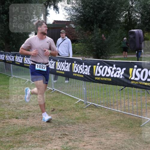 31.08.2025 - Elbe Triathlon Hamburg Luisa Fischer http://msf.ph/oto/8673923 31.08.2025 11:30:14 Laufen 1027 meine-sportfotos.de