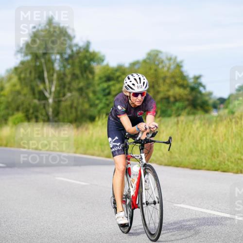 31.08.2025 - Elbe Triathlon Hamburg Michael Burmester http://msf.ph/oto/8673927 31.08.2025 10:13:16 Radfahren 417, 477, 546, 719, 833, 866, 913 meine-sportfotos.de