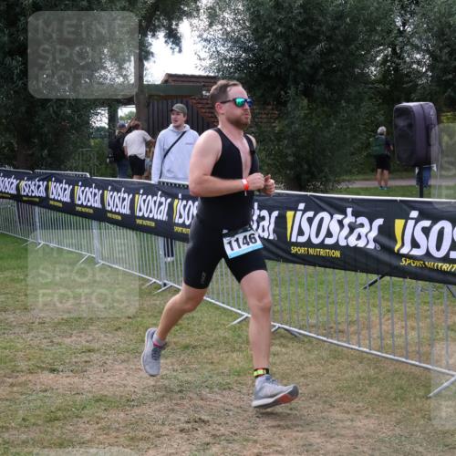 31.08.2025 - Elbe Triathlon Hamburg Luisa Fischer http://msf.ph/oto/8673943 31.08.2025 11:30:17 Laufen 61, 726, 1146 meine-sportfotos.de