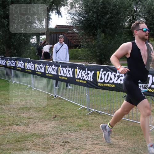 31.08.2025 - Elbe Triathlon Hamburg Luisa Fischer http://msf.ph/oto/8673945 31.08.2025 11:30:17 Laufen 612, 1146 meine-sportfotos.de