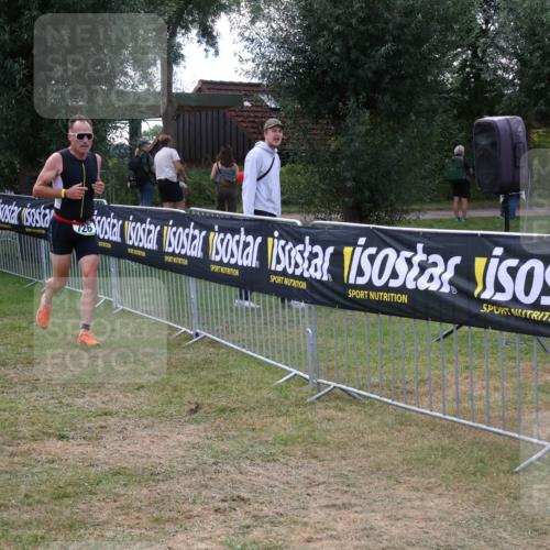 31.08.2025 - Elbe Triathlon Hamburg Luisa Fischer http://msf.ph/oto/8673956 31.08.2025 11:30:19 Laufen 623, 612 meine-sportfotos.de