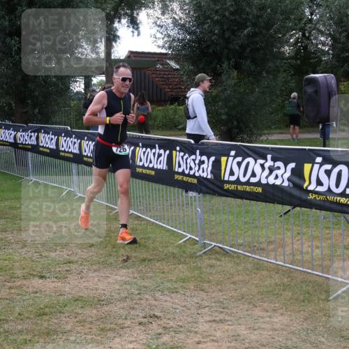 31.08.2025 - Elbe Triathlon Hamburg Luisa Fischer http://msf.ph/oto/8673962 31.08.2025 11:30:19 Laufen 623, 612 meine-sportfotos.de