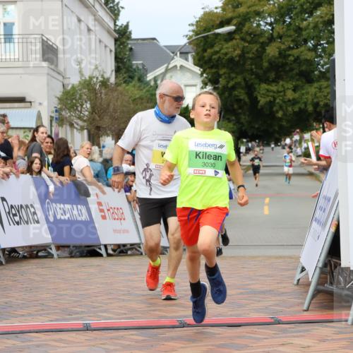 31.08.2025 - 21. Blankeneser Heldenlauf Strokosch-Dieckow http://msf.ph/oto/8673967 31.08.2025 10:51:30 Ziel 2187, 3580, 3030 meine-sportfotos.de