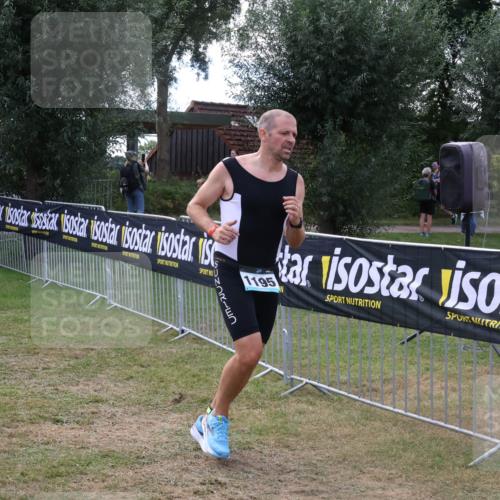 31.08.2025 - Elbe Triathlon Hamburg Luisa Fischer http://msf.ph/oto/8674006 31.08.2025 11:30:31 Laufen 1195 meine-sportfotos.de