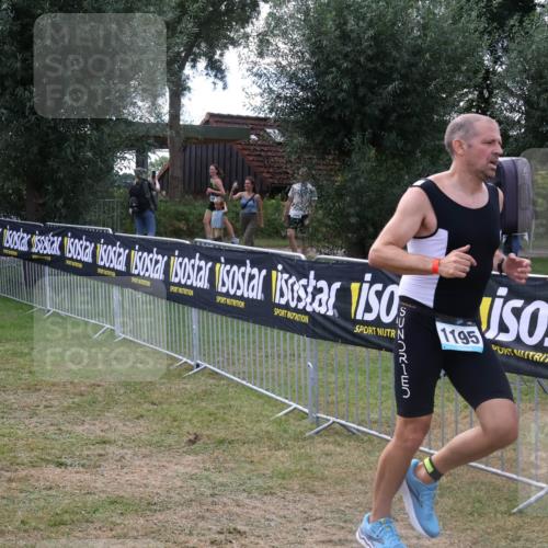 31.08.2025 - Elbe Triathlon Hamburg Luisa Fischer http://msf.ph/oto/8674010 31.08.2025 11:30:31 Laufen 7813701, 1195 meine-sportfotos.de