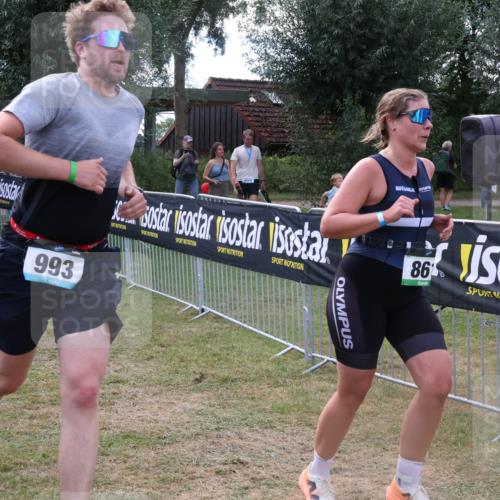 31.08.2025 - Elbe Triathlon Hamburg Luisa Fischer http://msf.ph/oto/8674025 31.08.2025 11:30:36 Laufen 809, 993, 86 meine-sportfotos.de