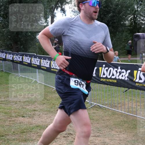 31.08.2025 - Elbe Triathlon Hamburg Luisa Fischer http://msf.ph/oto/8674027 31.08.2025 11:30:36 Laufen 150, 809, 861, 901 meine-sportfotos.de