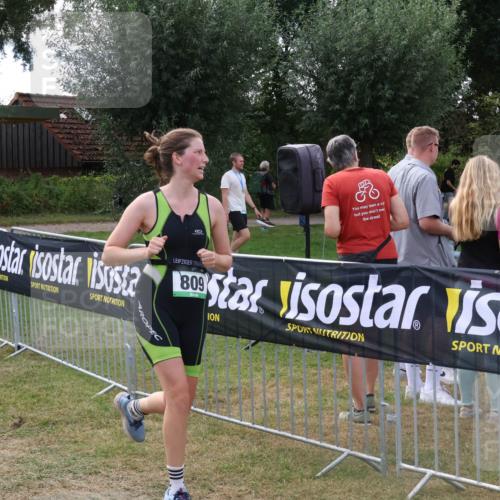 31.08.2025 - Elbe Triathlon Hamburg Luisa Fischer http://msf.ph/oto/8674033 31.08.2025 11:30:39 Laufen 809 meine-sportfotos.de