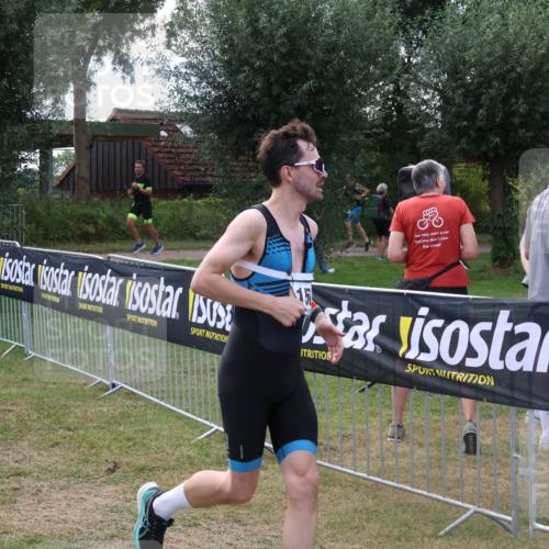 31.08.2025 - Elbe Triathlon Hamburg Luisa Fischer http://msf.ph/oto/8674038 31.08.2025 11:30:40 Laufen  meine-sportfotos.de