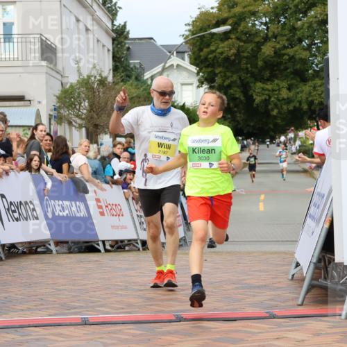 31.08.2025 - 21. Blankeneser Heldenlauf Strokosch-Dieckow http://msf.ph/oto/8674042 31.08.2025 10:51:30 Ziel 2187, 3580, 3030 meine-sportfotos.de