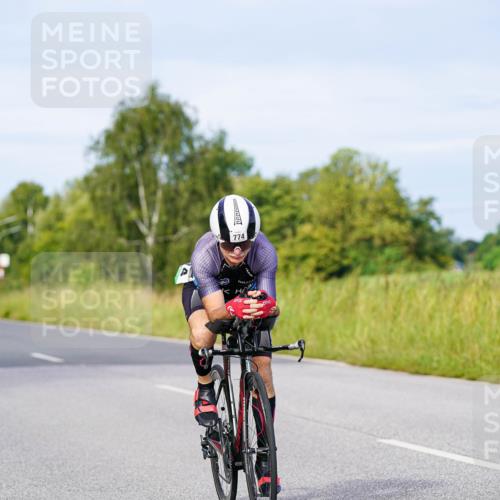31.08.2025 - Elbe Triathlon Hamburg Michael Burmester http://msf.ph/oto/8674043 31.08.2025 10:13:30 Radfahren 774, 837, 887 meine-sportfotos.de