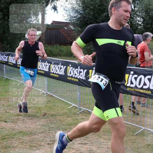 31.08.2025 - Elbe Triathlon Hamburg Luisa Fischer http://msf.ph/oto/8674054 31.08.2025 11:30:48 Laufen 7, 1213 meine-sportfotos.de