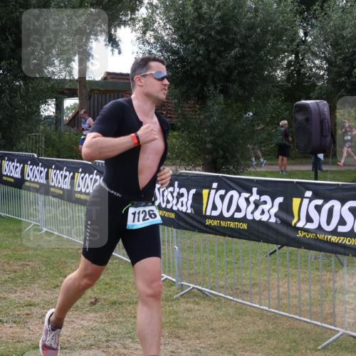 31.08.2025 - Elbe Triathlon Hamburg Luisa Fischer http://msf.ph/oto/8674073 31.08.2025 11:31:02 Laufen 184, 813, 3, 1126 meine-sportfotos.de