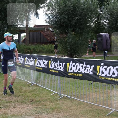 31.08.2025 - Elbe Triathlon Hamburg Luisa Fischer http://msf.ph/oto/8674080 31.08.2025 11:31:03 Laufen 1184 meine-sportfotos.de
