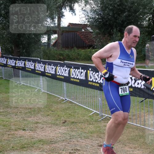 31.08.2025 - Elbe Triathlon Hamburg Luisa Fischer http://msf.ph/oto/8674141 31.08.2025 11:31:17 Laufen 882, 760 meine-sportfotos.de