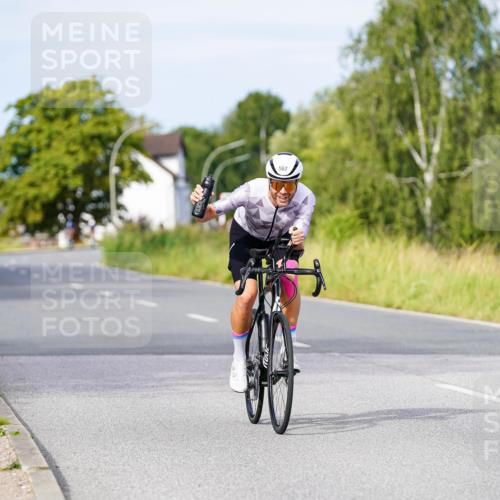 31.08.2025 - Elbe Triathlon Hamburg Michael Burmester http://msf.ph/oto/8674151 31.08.2025 10:13:54 Radfahren 567 meine-sportfotos.de