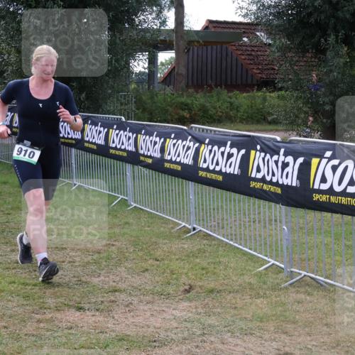 31.08.2025 - Elbe Triathlon Hamburg Luisa Fischer http://msf.ph/oto/8674167 31.08.2025 11:31:35 Laufen 1176, 910 meine-sportfotos.de