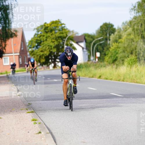 31.08.2025 - Elbe Triathlon Hamburg Michael Burmester http://msf.ph/oto/8674168 31.08.2025 10:14:02 Radfahren 607, 729 meine-sportfotos.de