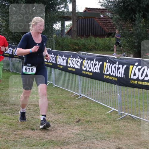 31.08.2025 - Elbe Triathlon Hamburg Luisa Fischer http://msf.ph/oto/8674170 31.08.2025 11:31:35 Laufen 959, 1176, 910 meine-sportfotos.de