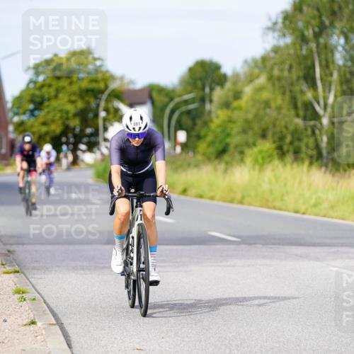 31.08.2025 - Elbe Triathlon Hamburg Michael Burmester http://msf.ph/oto/8674206 31.08.2025 10:14:13 Radfahren 759, 773, 881, 888 meine-sportfotos.de