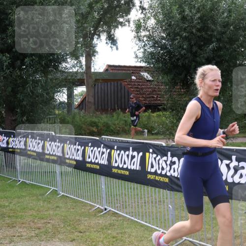 31.08.2025 - Elbe Triathlon Hamburg Luisa Fischer http://msf.ph/oto/8674216 31.08.2025 11:31:55 Laufen  meine-sportfotos.de