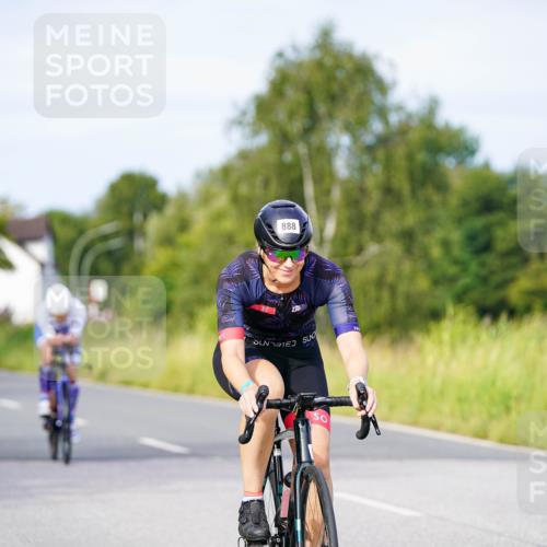 31.08.2025 - Elbe Triathlon Hamburg Michael Burmester http://msf.ph/oto/8674223 31.08.2025 10:14:16 Radfahren 759, 881, 888 meine-sportfotos.de