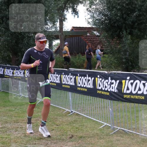 31.08.2025 - Elbe Triathlon Hamburg Luisa Fischer http://msf.ph/oto/8674246 31.08.2025 11:32:02 Laufen 04, 736 meine-sportfotos.de