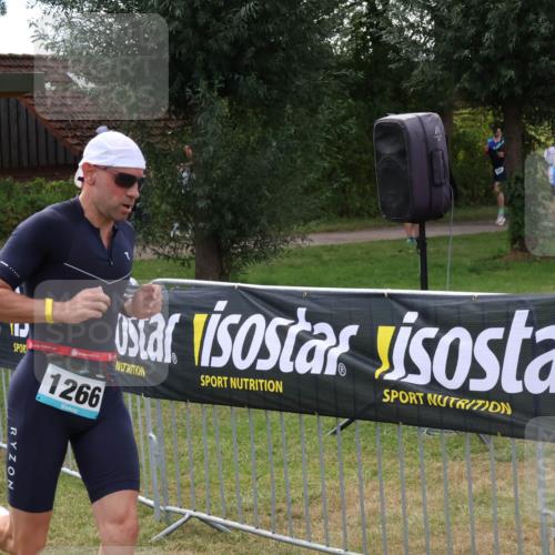 31.08.2025 - Elbe Triathlon Hamburg Luisa Fischer http://msf.ph/oto/8674283 31.08.2025 11:32:41 Laufen 1266 meine-sportfotos.de
