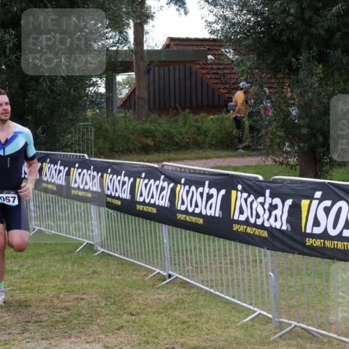 31.08.2025 - Elbe Triathlon Hamburg Luisa Fischer http://msf.ph/oto/8674288 31.08.2025 11:32:49 Laufen 1057, 92493 meine-sportfotos.de