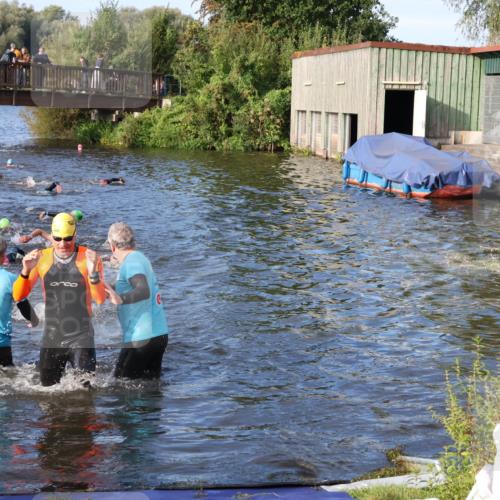 31.08.2025 - Elbe Triathlon Hamburg Luisa Fischer http://msf.ph/oto/8674294 31.08.2025 08:47:34 Schwimmen 351, 357, 366 meine-sportfotos.de