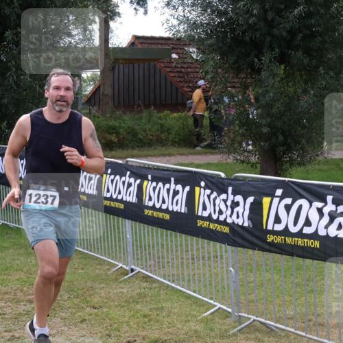 31.08.2025 - Elbe Triathlon Hamburg Luisa Fischer http://msf.ph/oto/8674308 31.08.2025 11:32:57 Laufen 1237 meine-sportfotos.de