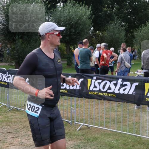 31.08.2025 - Elbe Triathlon Hamburg Luisa Fischer http://msf.ph/oto/8674334 31.08.2025 11:33:03 Laufen 1202, 978 meine-sportfotos.de