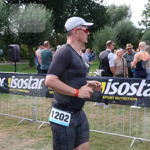 31.08.2025 - Elbe Triathlon Hamburg Luisa Fischer http://msf.ph/oto/8674337 31.08.2025 11:33:04 Laufen 1202 meine-sportfotos.de